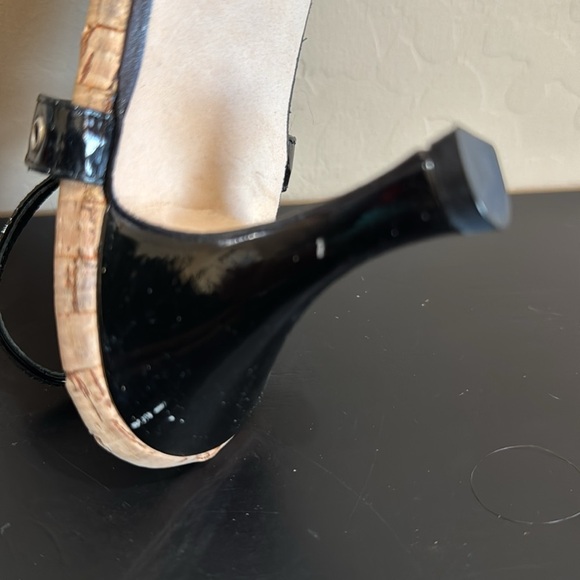 Womens Prevata Pamper. 3 inch heel. Never worn. Size 7.5 M. Made in Italy! - Picture 8 of 11